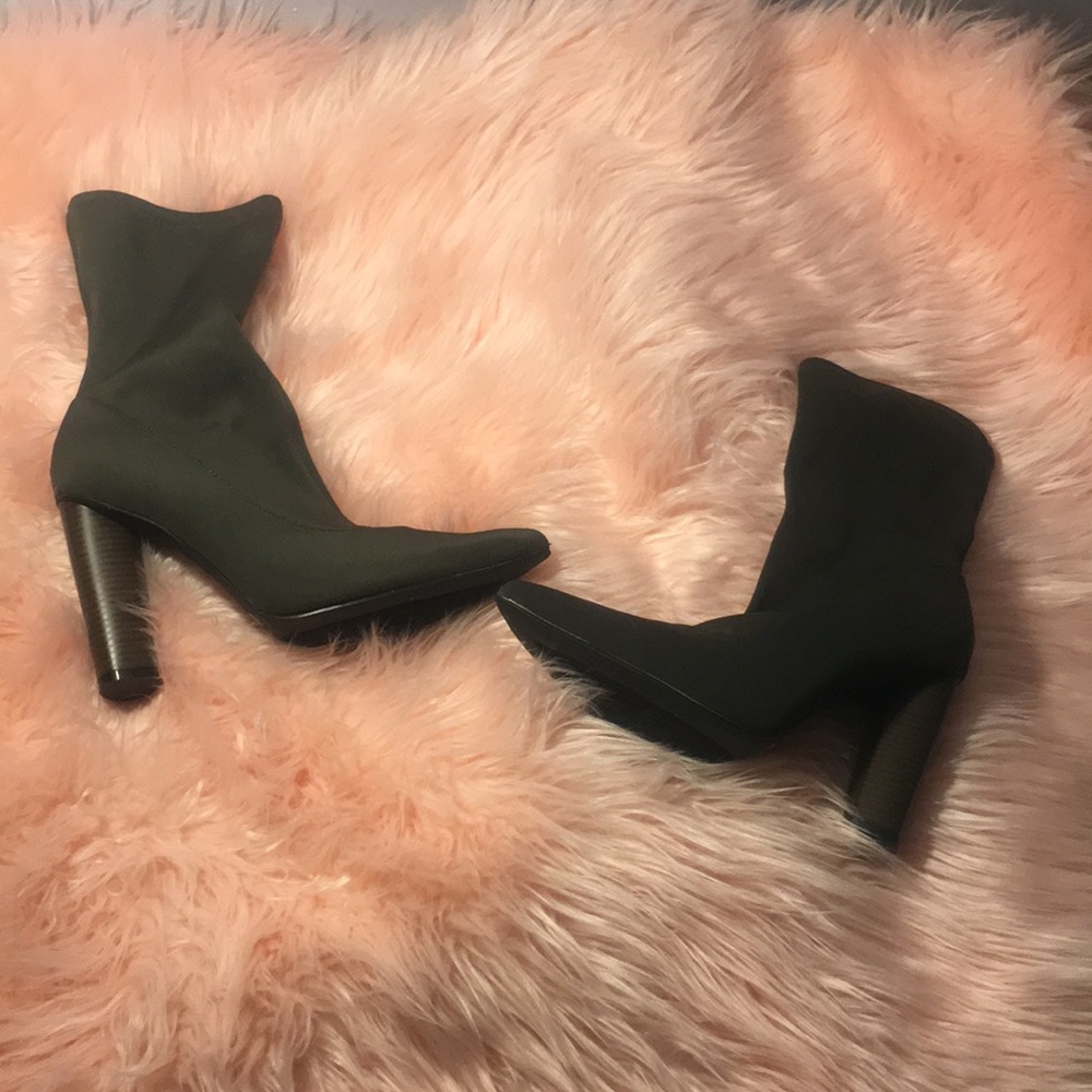 Fashion nova high heel booties✨